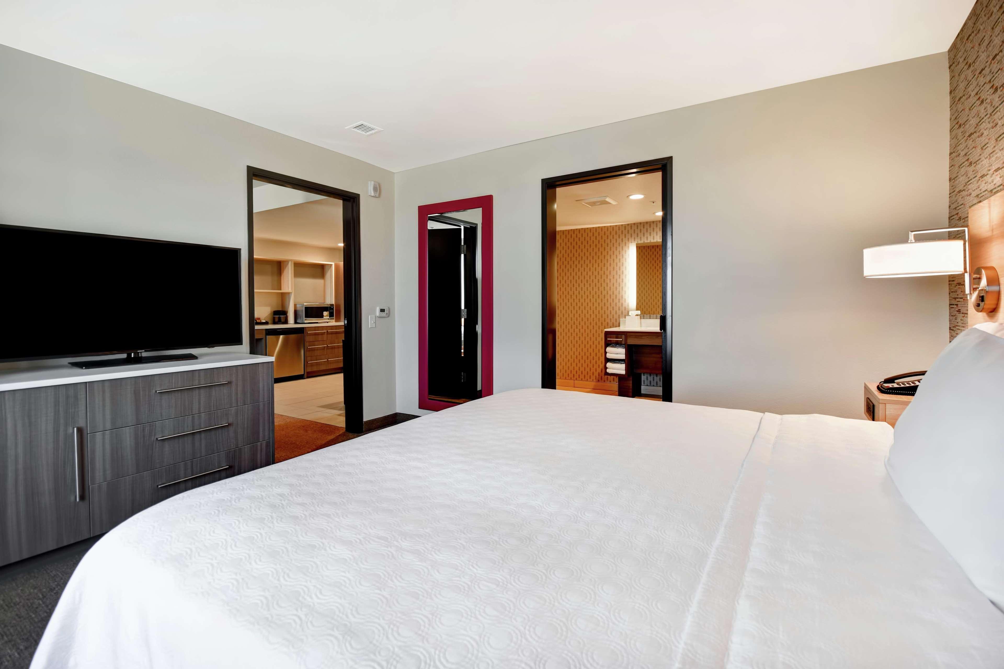 Home2 Suites By Hilton Victorville Extérieur photo