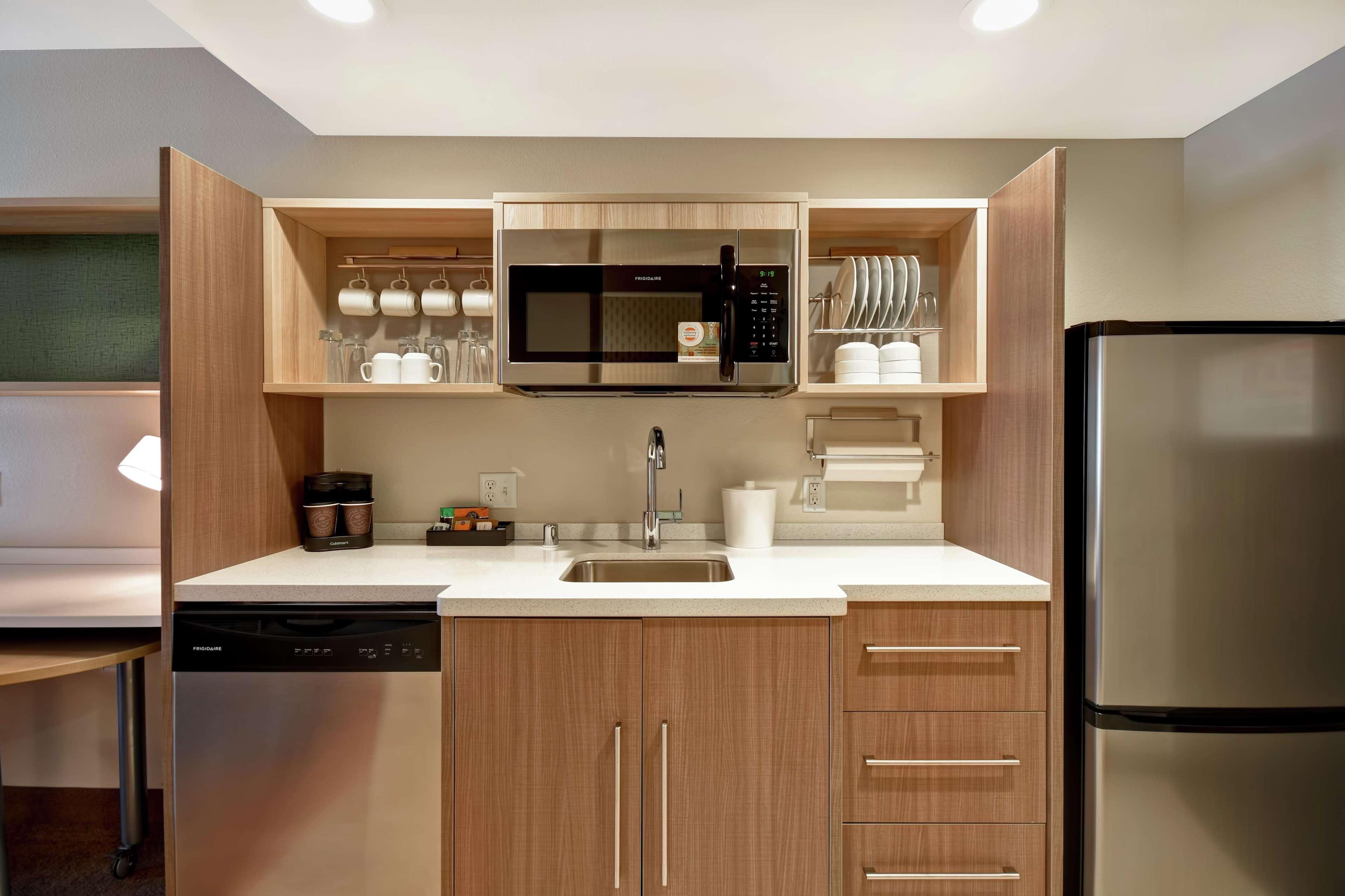 Home2 Suites By Hilton Victorville Extérieur photo