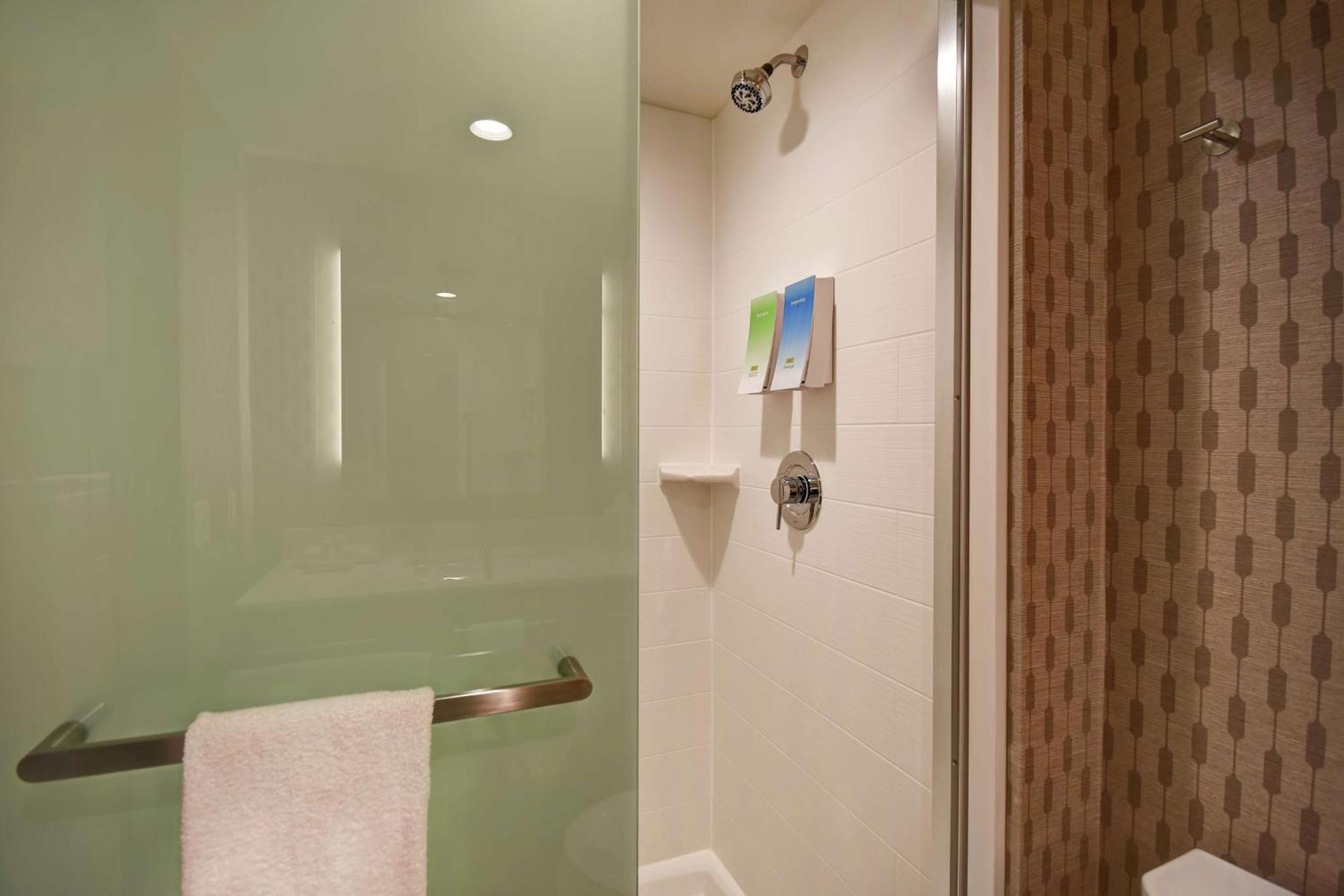 Home2 Suites By Hilton Victorville Extérieur photo