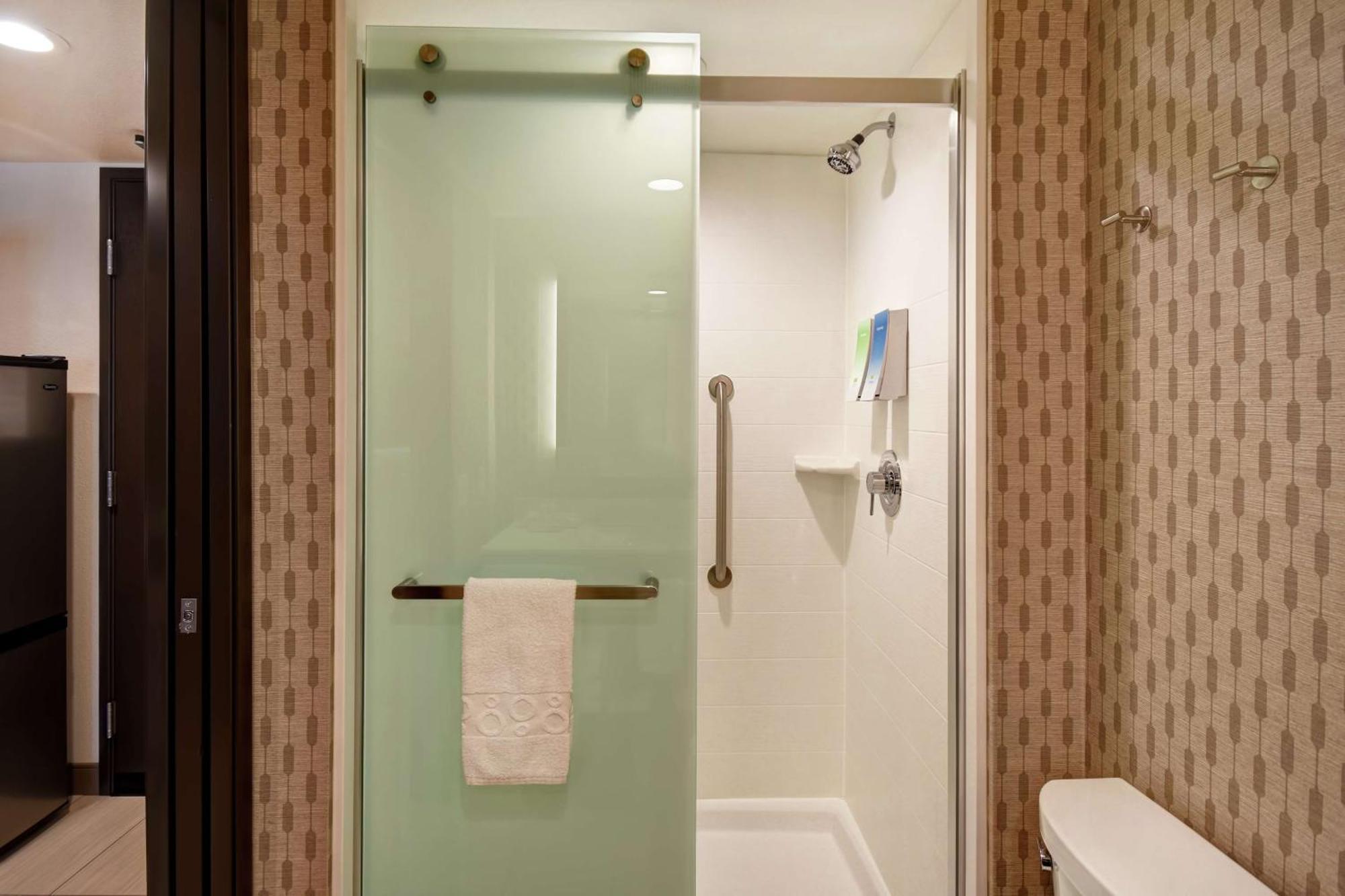 Home2 Suites By Hilton Victorville Extérieur photo